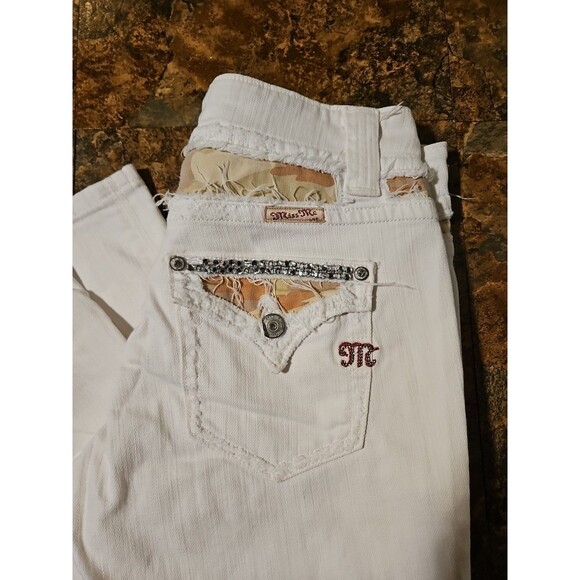 miss me capri size 29 Oyster Color Distressed Camo Bling (J6) - Picture 1 of 11